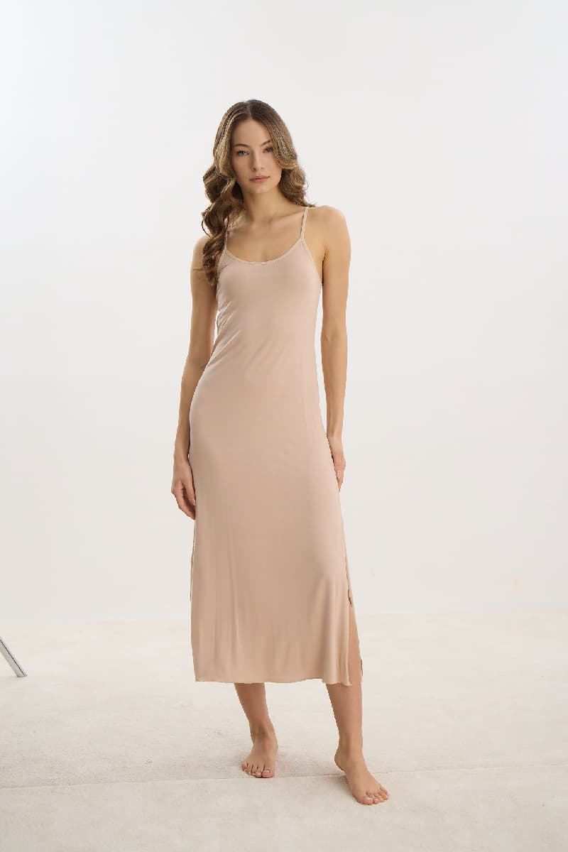 16299 Kadın İnce Askılı Uzun Gecelik