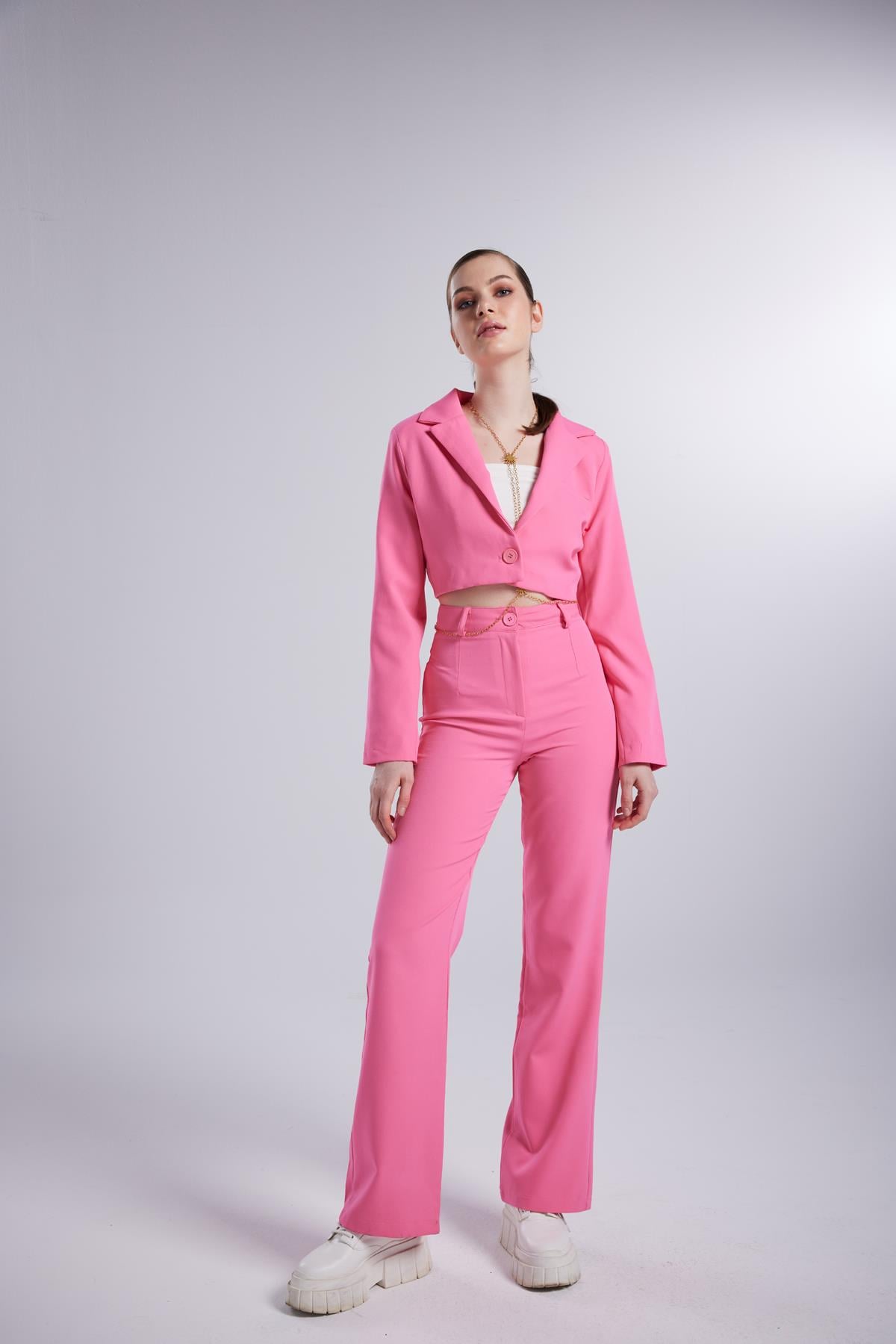 Vatkalı Atlas Kumaş Crop Model Panky Ceket Pembe