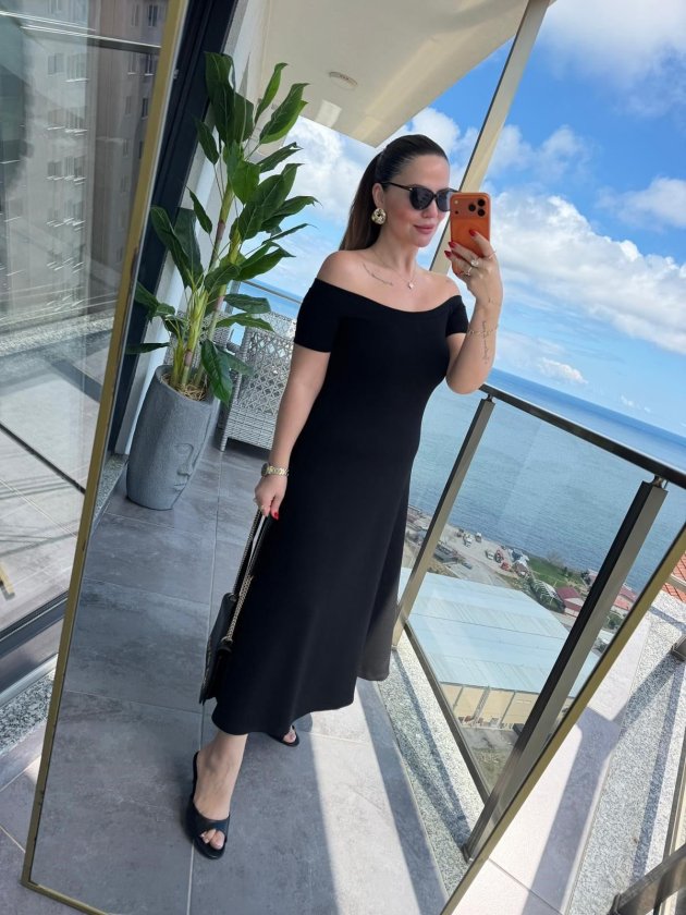 Kadın Madonna Yaka Midi Boy Modal Elbise