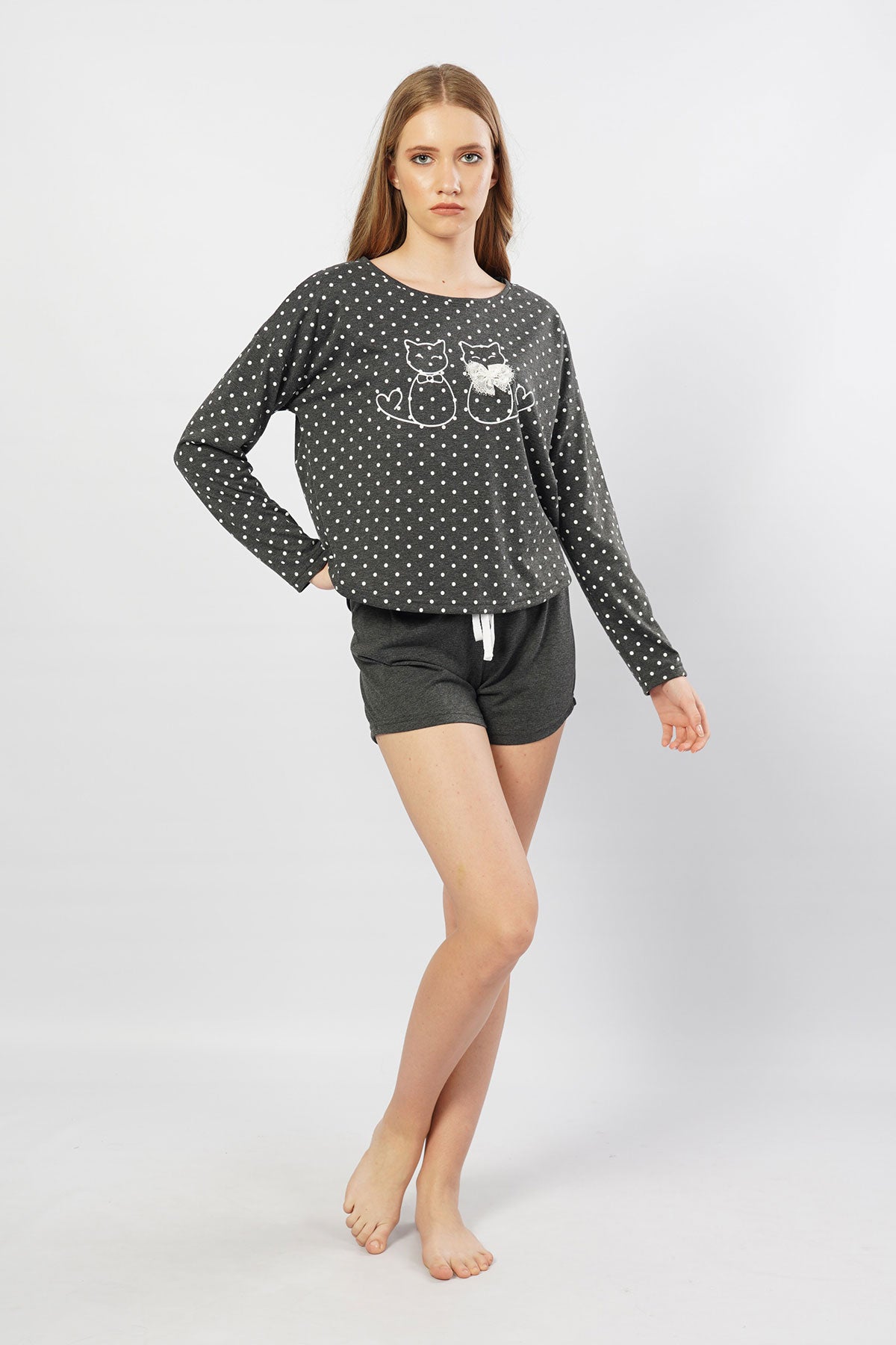 BAYAN P.SUPREM O YAKA DUSUK OMUZLU UZUN KOL ETEGI OVAL SORT TAKIM