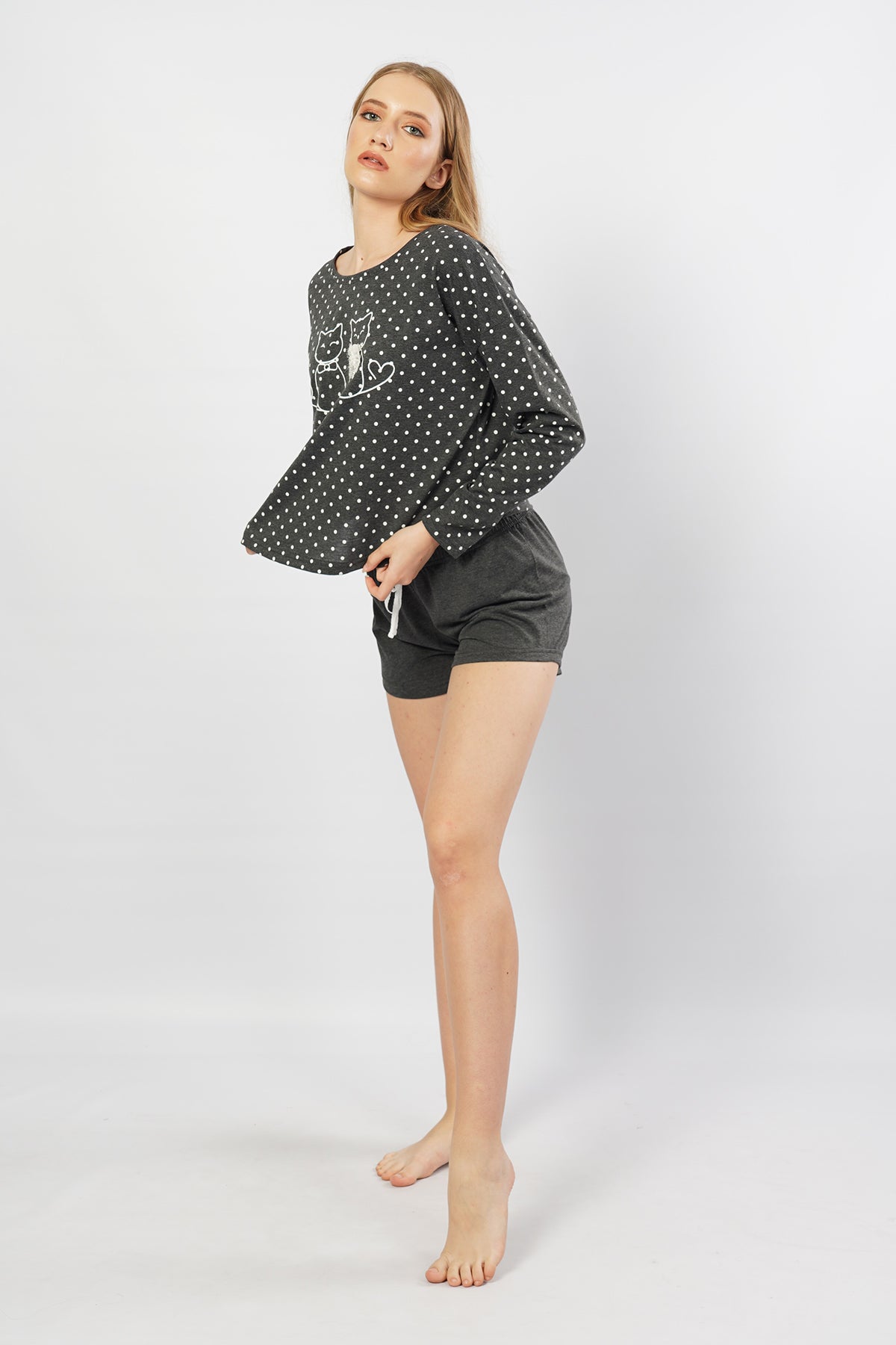 BAYAN P.SUPREM O YAKA DUSUK OMUZLU UZUN KOL ETEGI OVAL SORT TAKIM