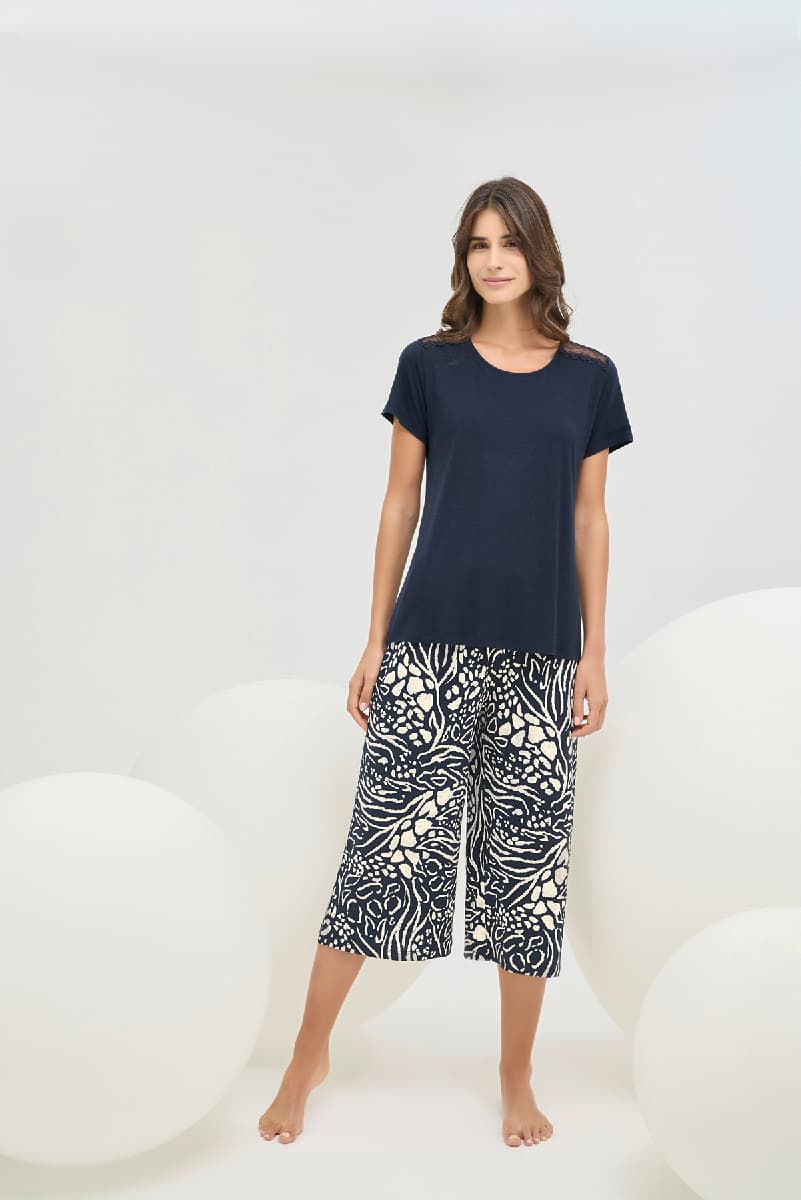 16714 Kadın Bisiklet Yaka Geniç Paçalı Kapri Takım