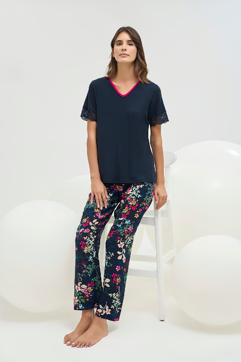 16683 Kadın V Yaka Çicekli Pijama Takım