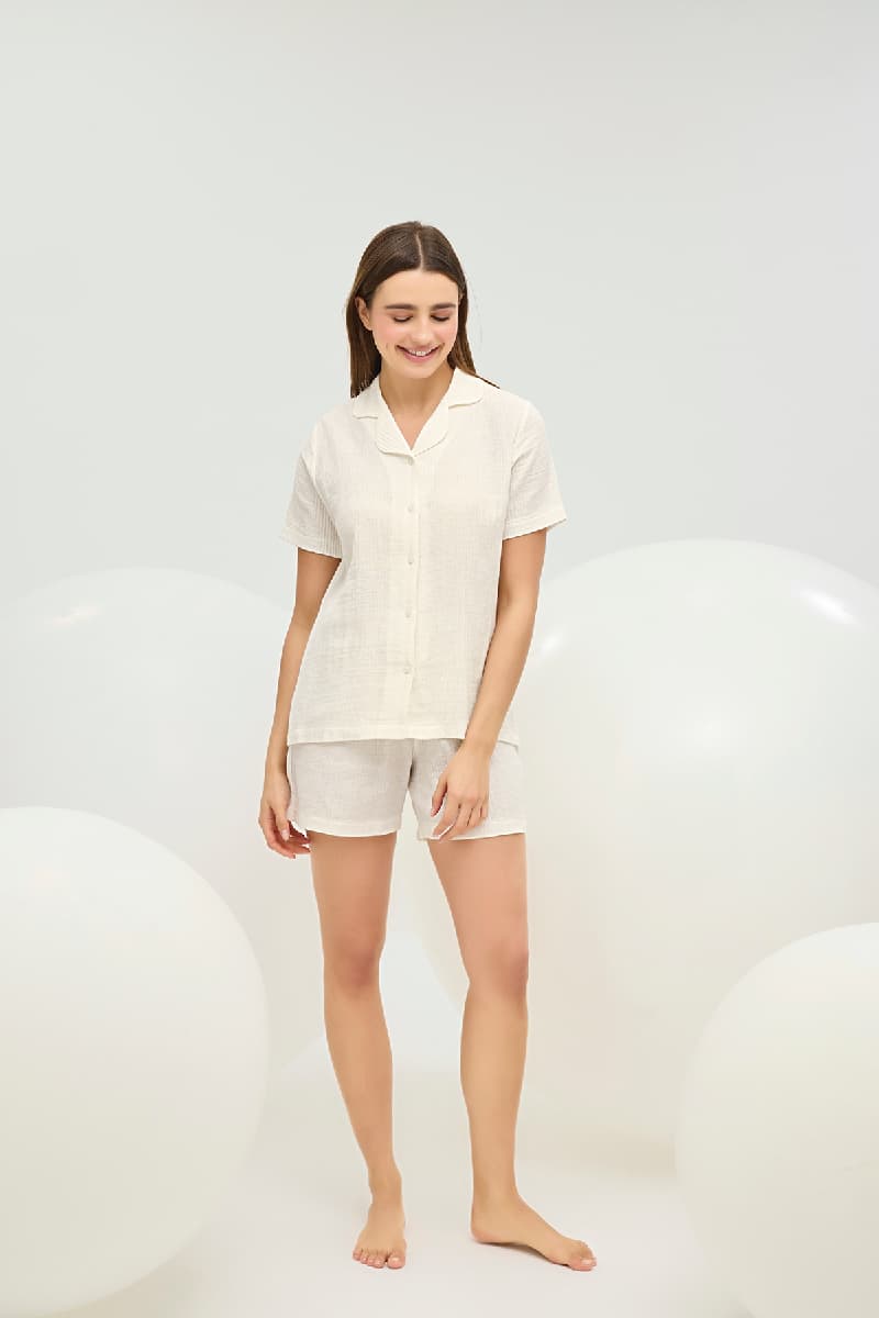 16834 Kadın Düğmeli Şort TAkım