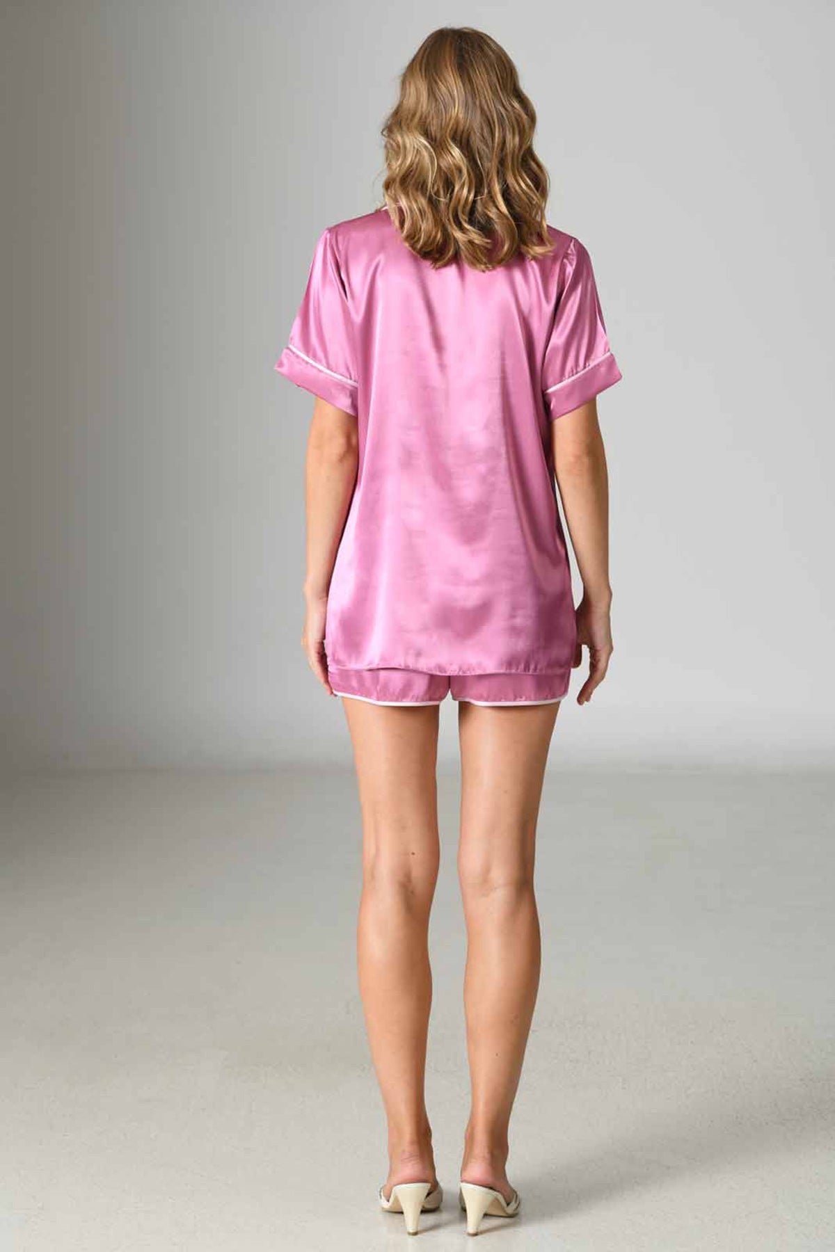 Woman Satin Petunia Short Set