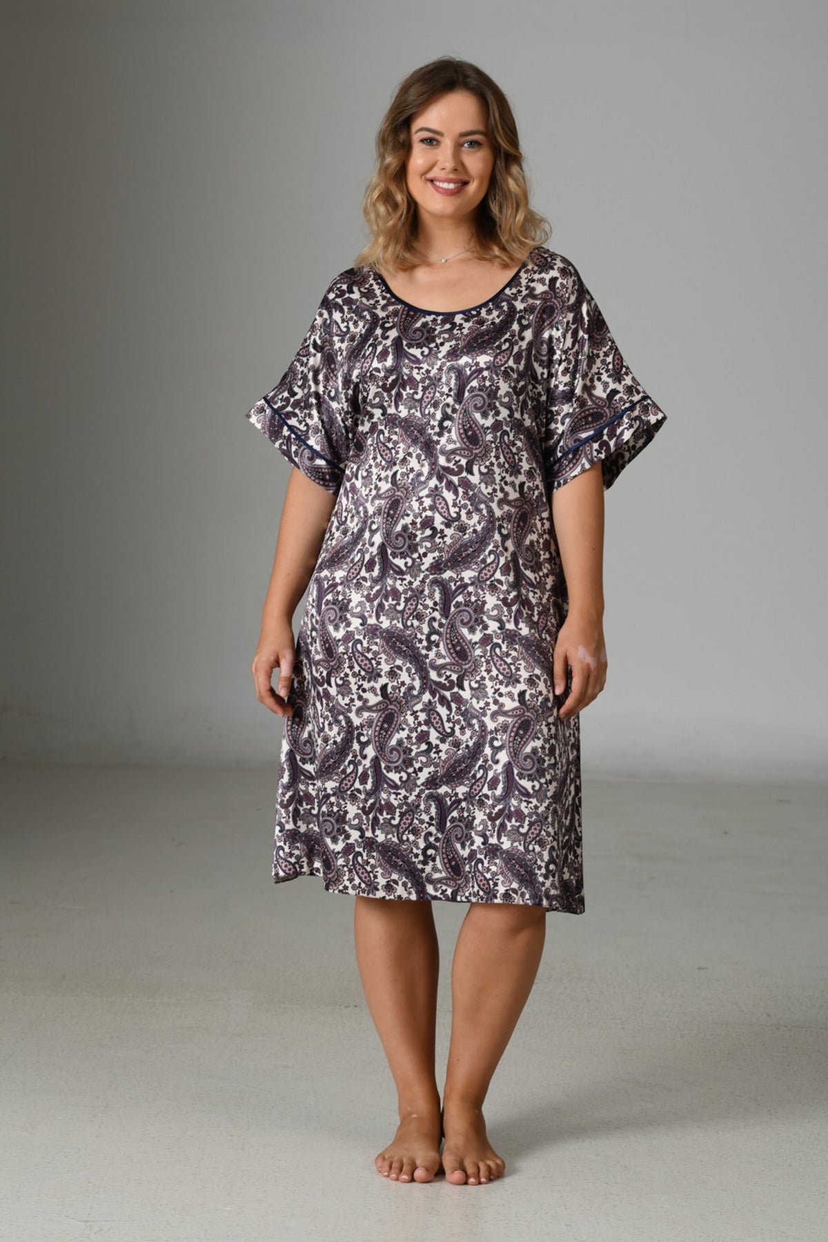 Woman Satin Exclusive Big Size Cosmos Dress
