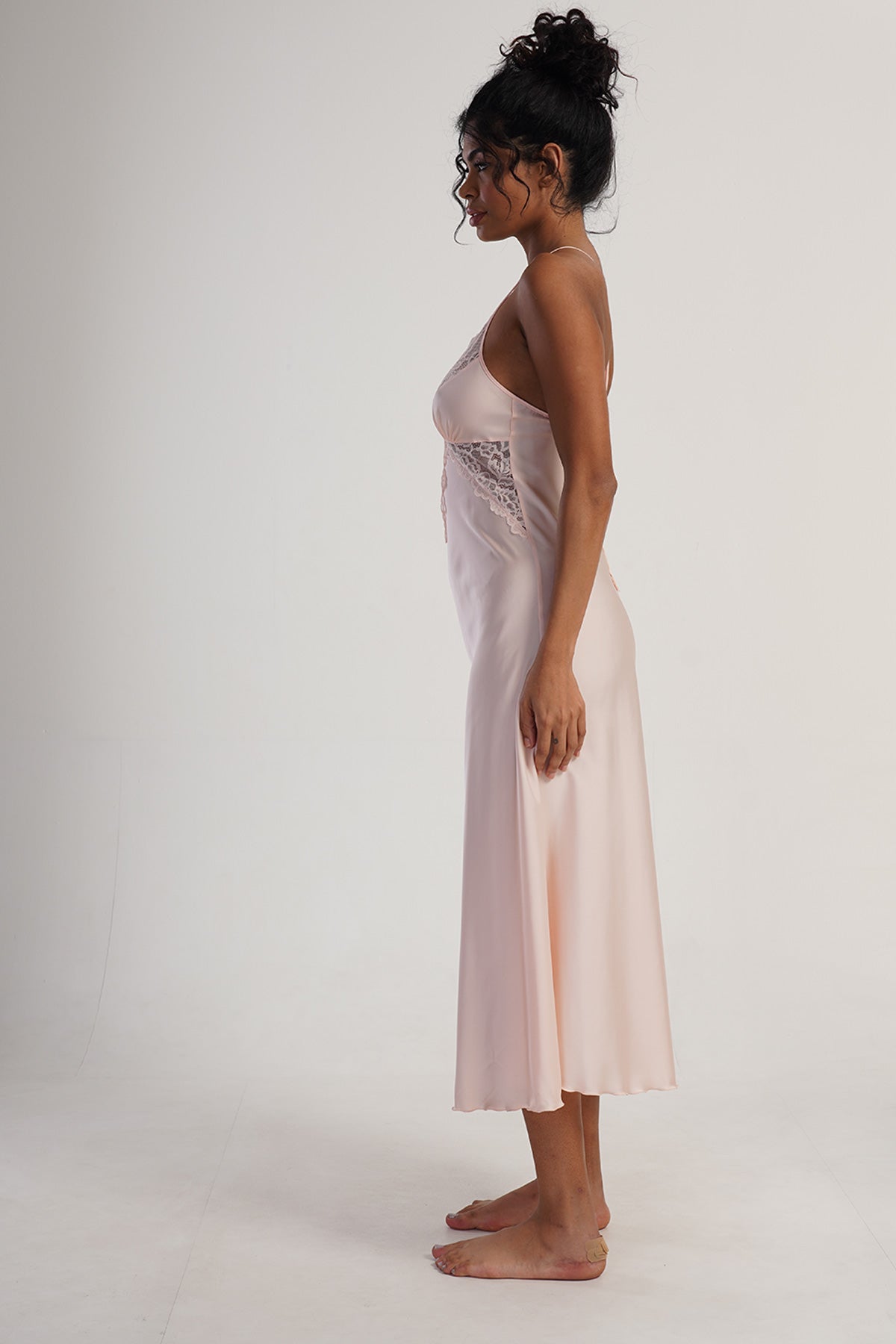 KADIN SATEEN UZUN BOY IP ASKILI TUNIK