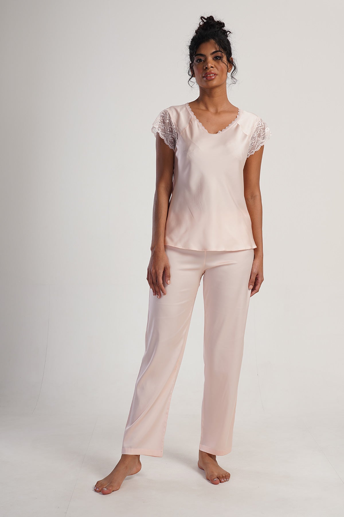 KADIN SATEEN KISA KOL PIJAMA TAKIM