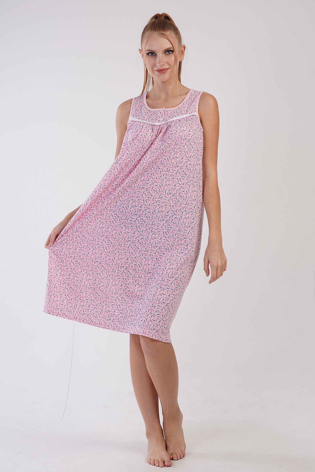 Woman Talne Grandma Nightgown