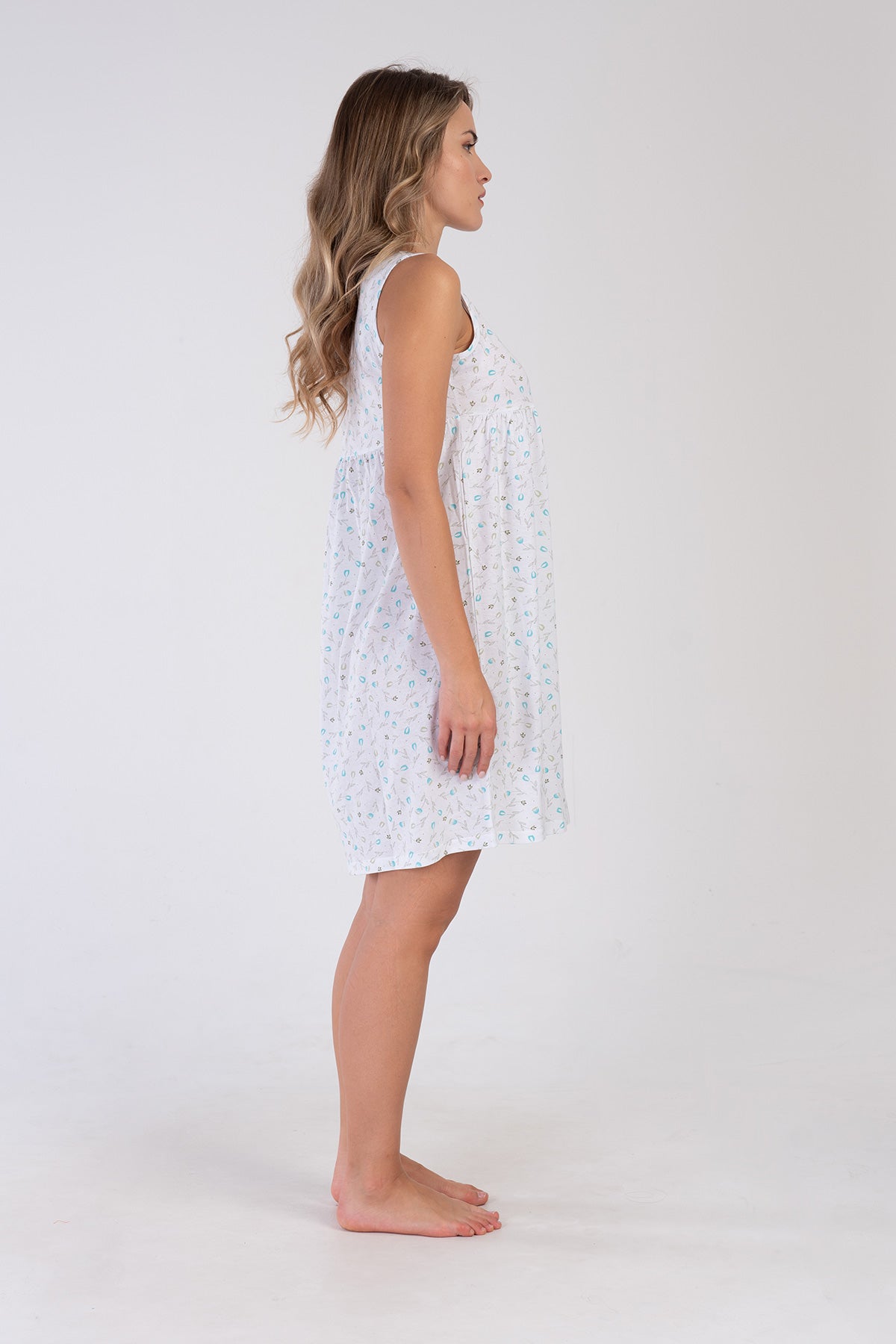 Woman Quen Nightgown