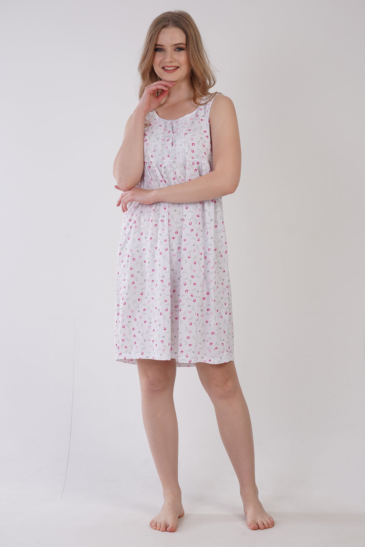 Woman Quen Nightgown