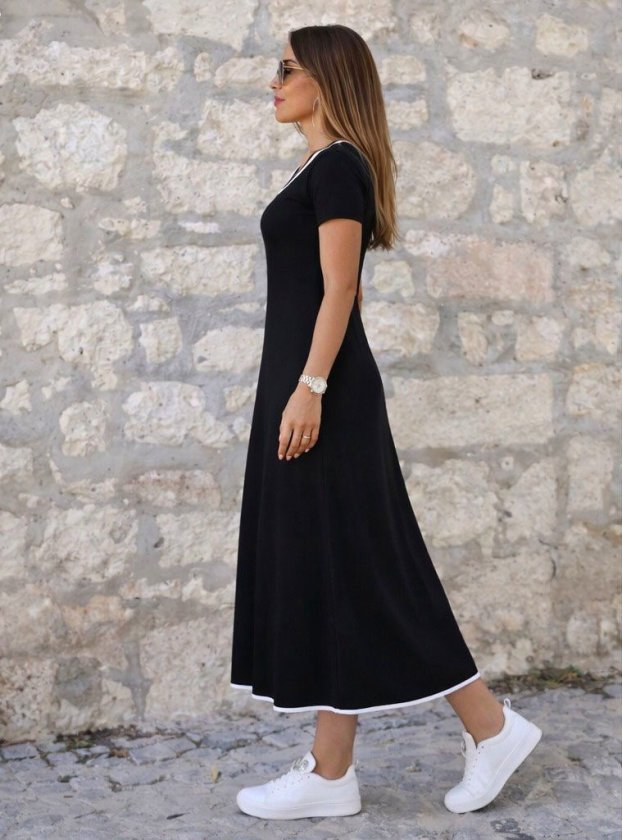 Women's Short Sleeve Round Neck Color-Trimmed Flared Midi Viscose Dress