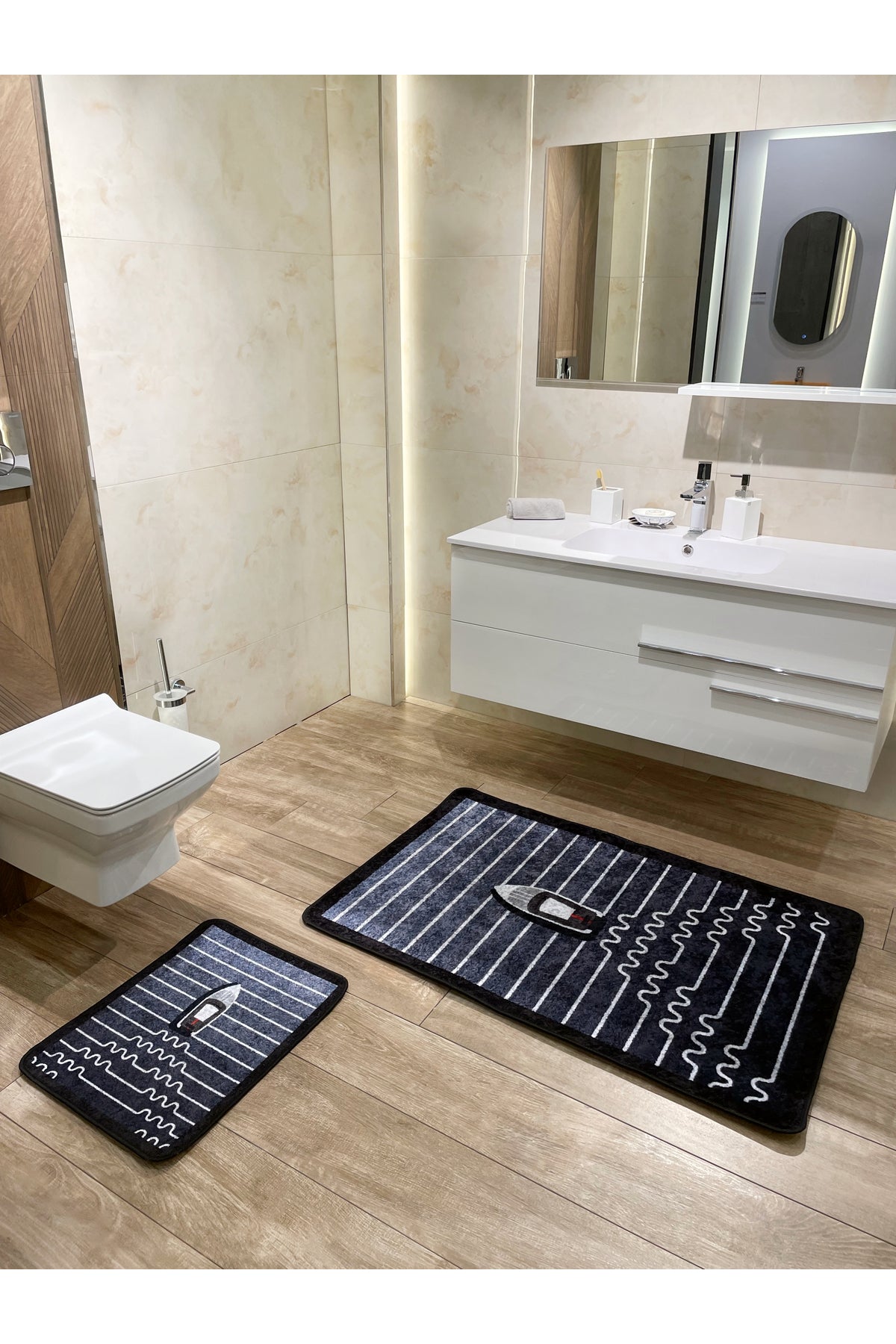 Tekne Desen Çizgi Desenli 2 li Deri Taban Banyo Paspas (70x110 - 70x50)
