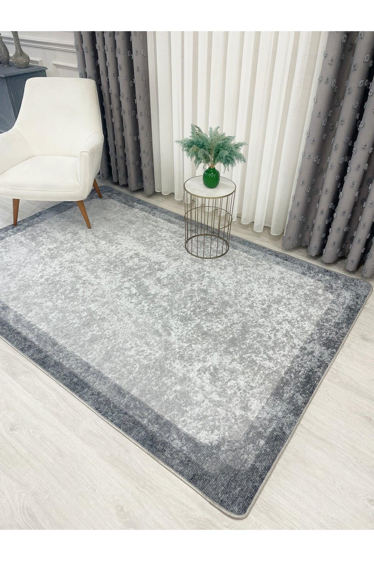 Bej Kahve Çerçeve Kenarlı Modern Desenli Lateks Taban Halı