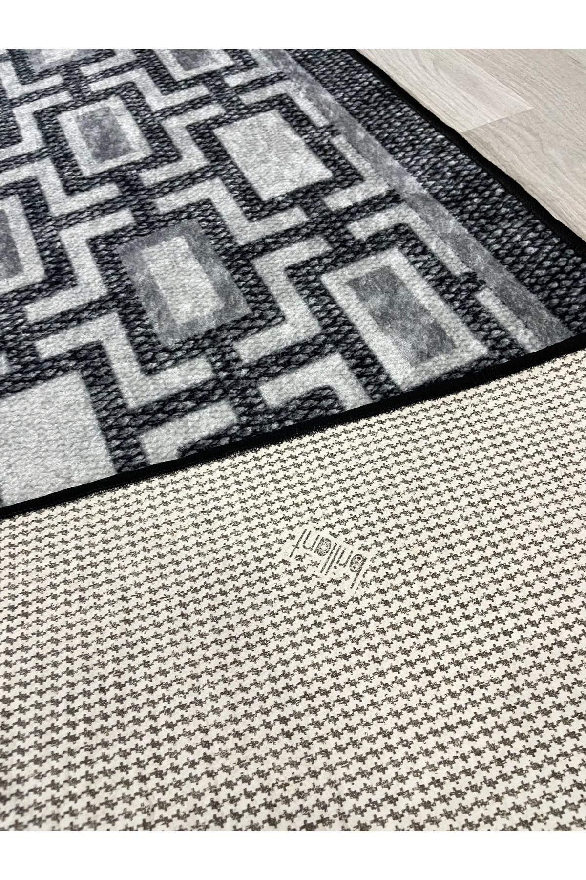 Geometrik Desen Modern Lateks Taban Salon Yolluk Antre Halı