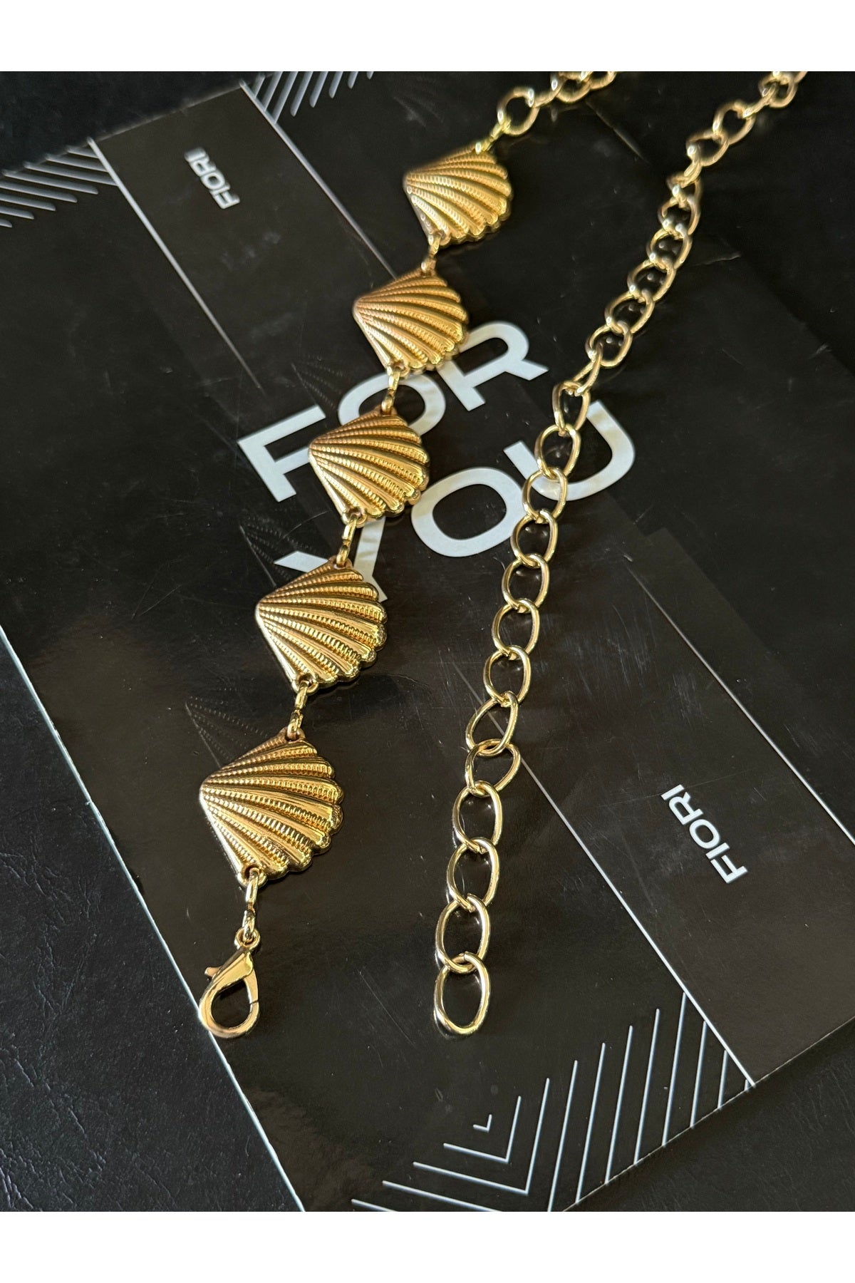 Gold Detaylı İsridye Zincir Kemer Bel Kemeri,Elbise Kemeri,Etek Kemeri,Pantolon Kemeri