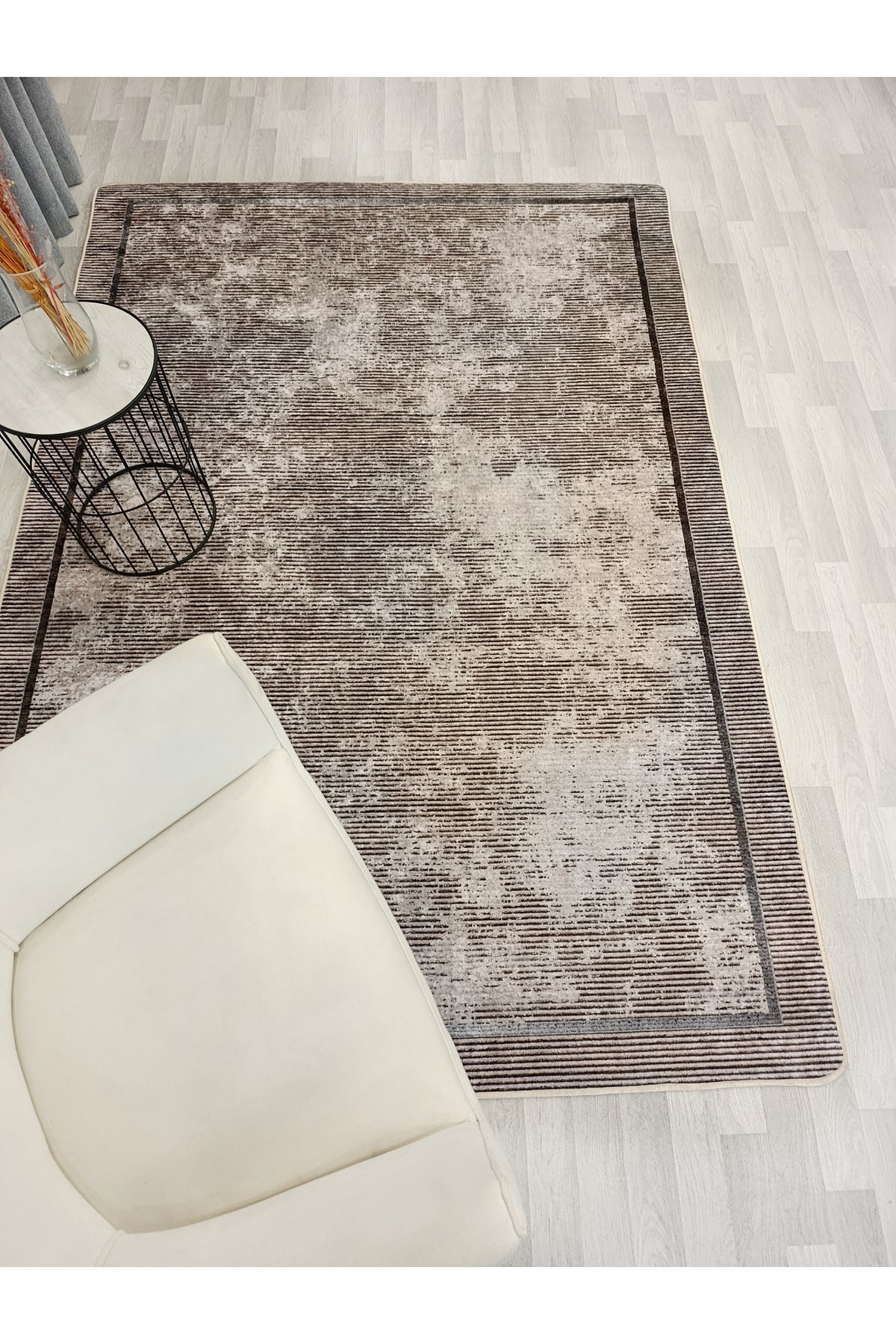 Vizon Kahverengi Geometrik Desen Kaymaz Taban Yolluk Halı