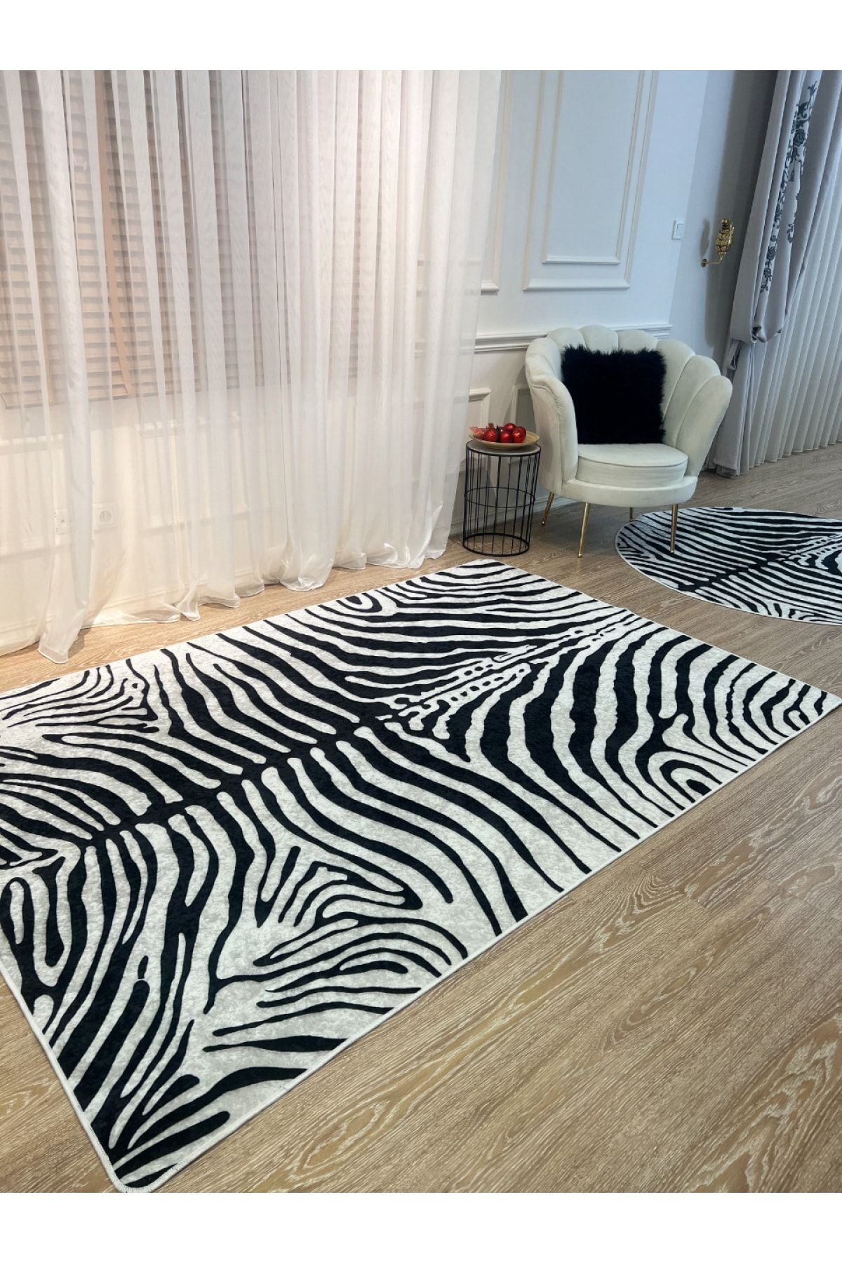 Zebra Desenli Yuvarlak Siyah - Gri Dekoratif Halı