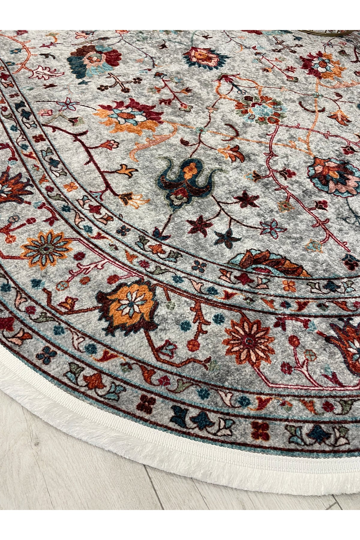 Gri Renk Vintage Çiçekli Oval Lateks Kaymaz Taban Halı