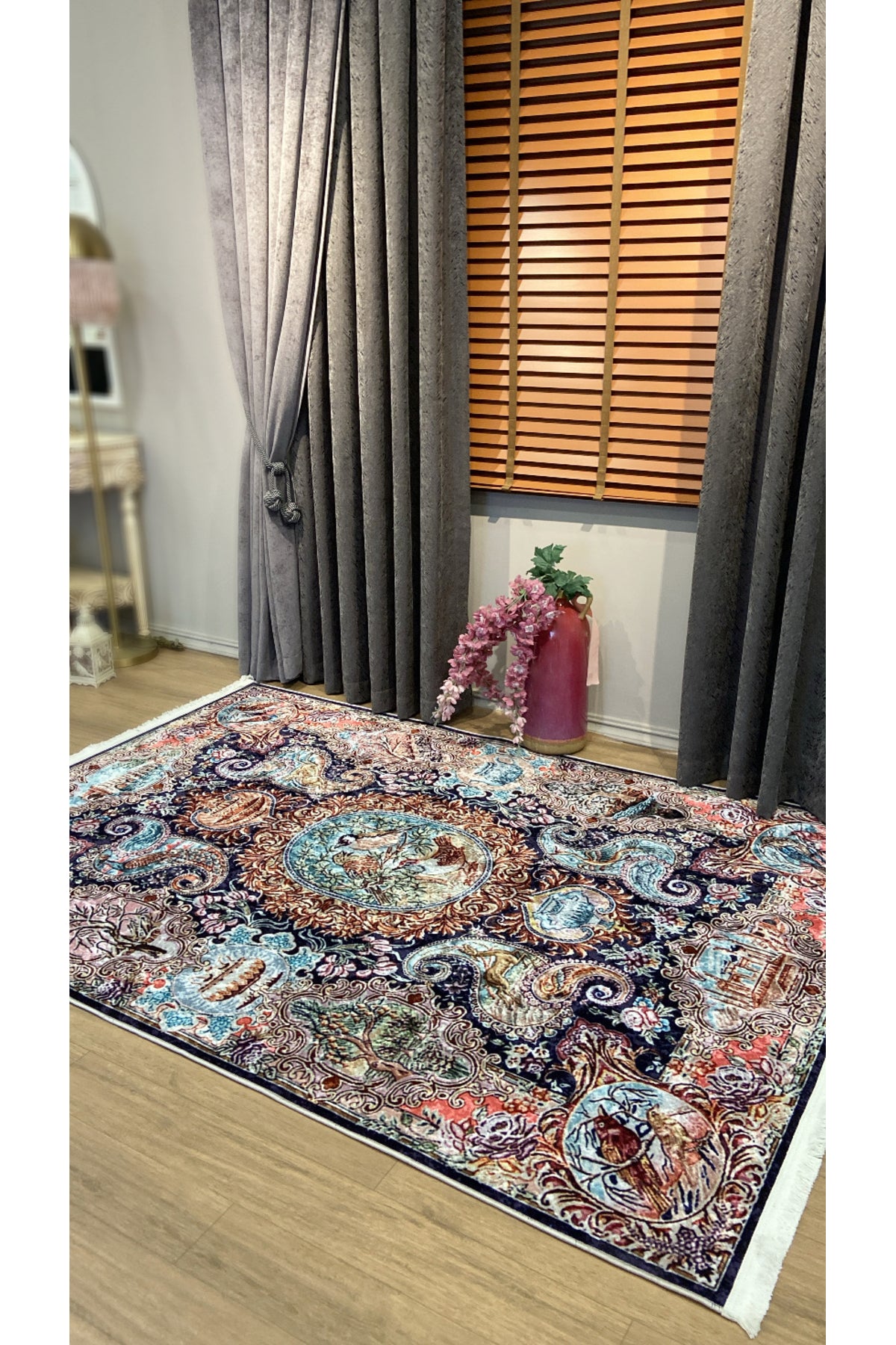 Kuş Motifli Klasik Desen Saçaklı Lateks Taban Halı