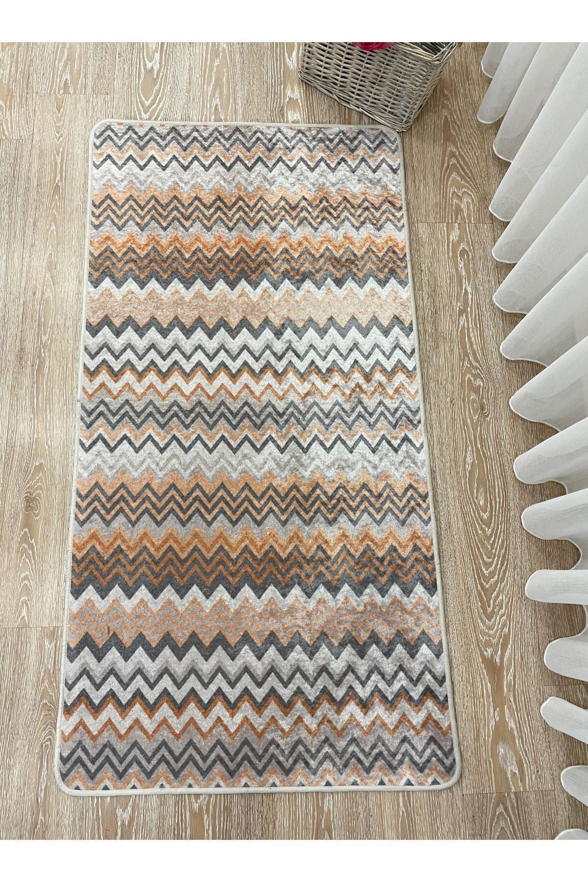 Zigzag Desen Çok Renkli Lateks Taban Halı