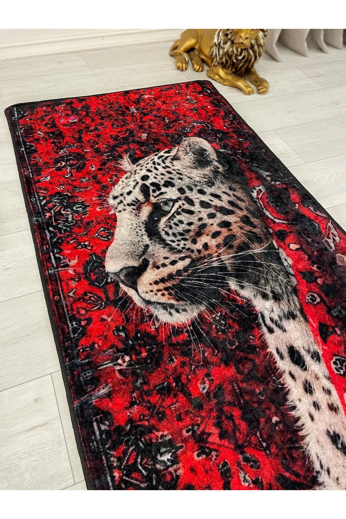 Leopar Desenli Kırmızı Dekoratif Lateks Halı