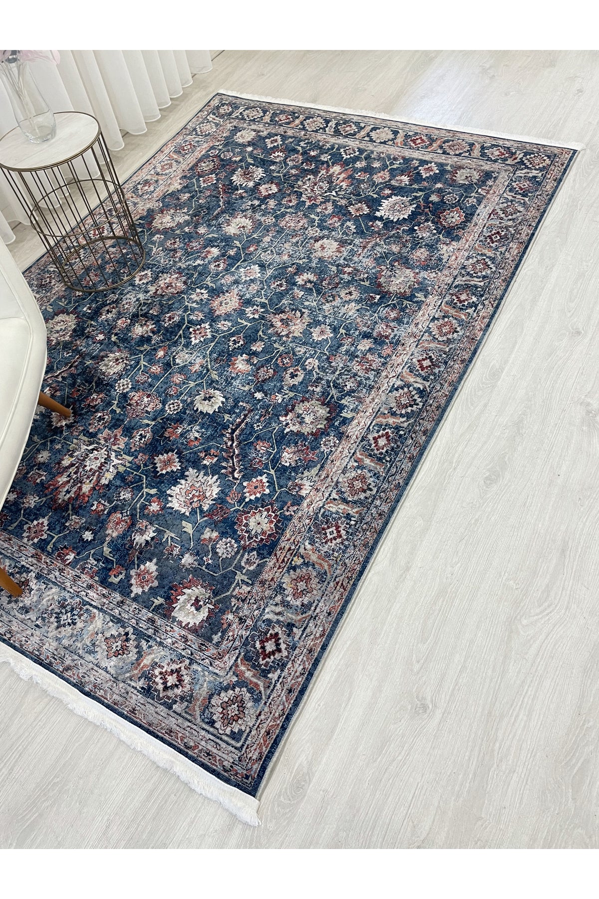 Lacivert Eskitme Görünümlü Lateks Kaymaz Taban Halı
