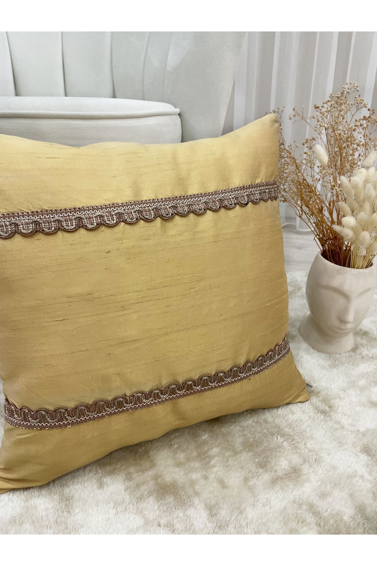 %100 Ithal Ipek (SİLK) Kırlent Yastık Kılıfı Kordonlu (45X45) ( Altın Rengi)