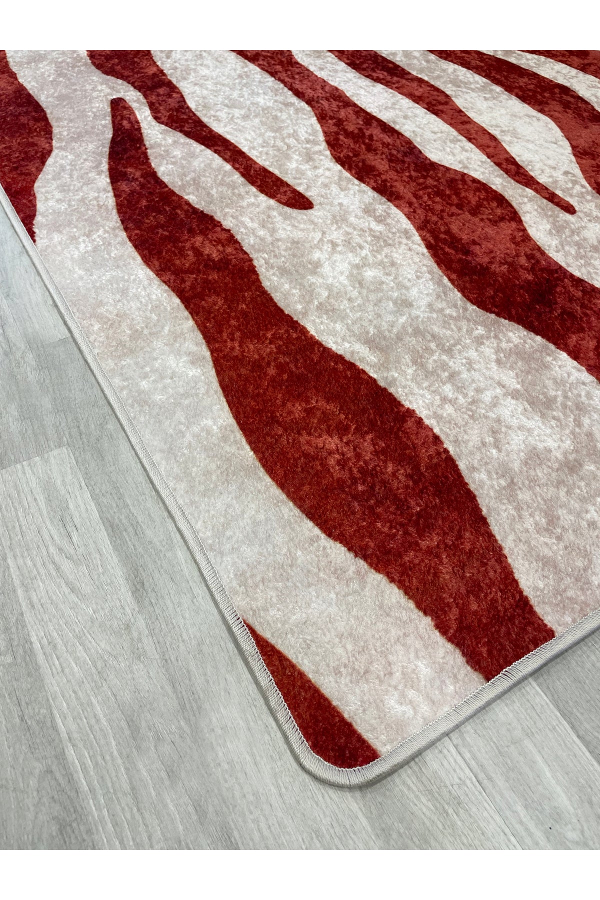 Zebra Desen Turuncu Renk Lateks Taban Salon Antre Halı