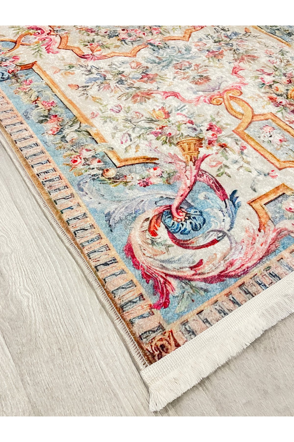 Çiçekli Madalyon Lateks Taban Mutfak Salon Halısı