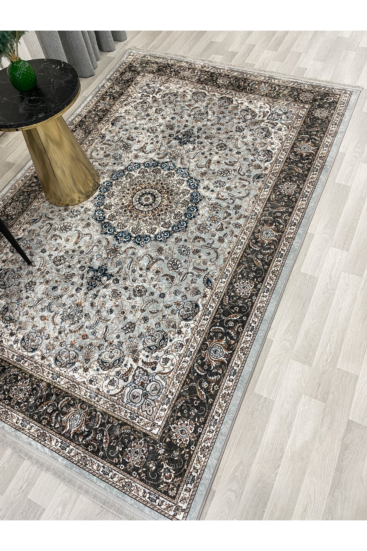 GRİ Geleneksel Motifli SAÇAKLI Klasik Kaymaz Taban Halı