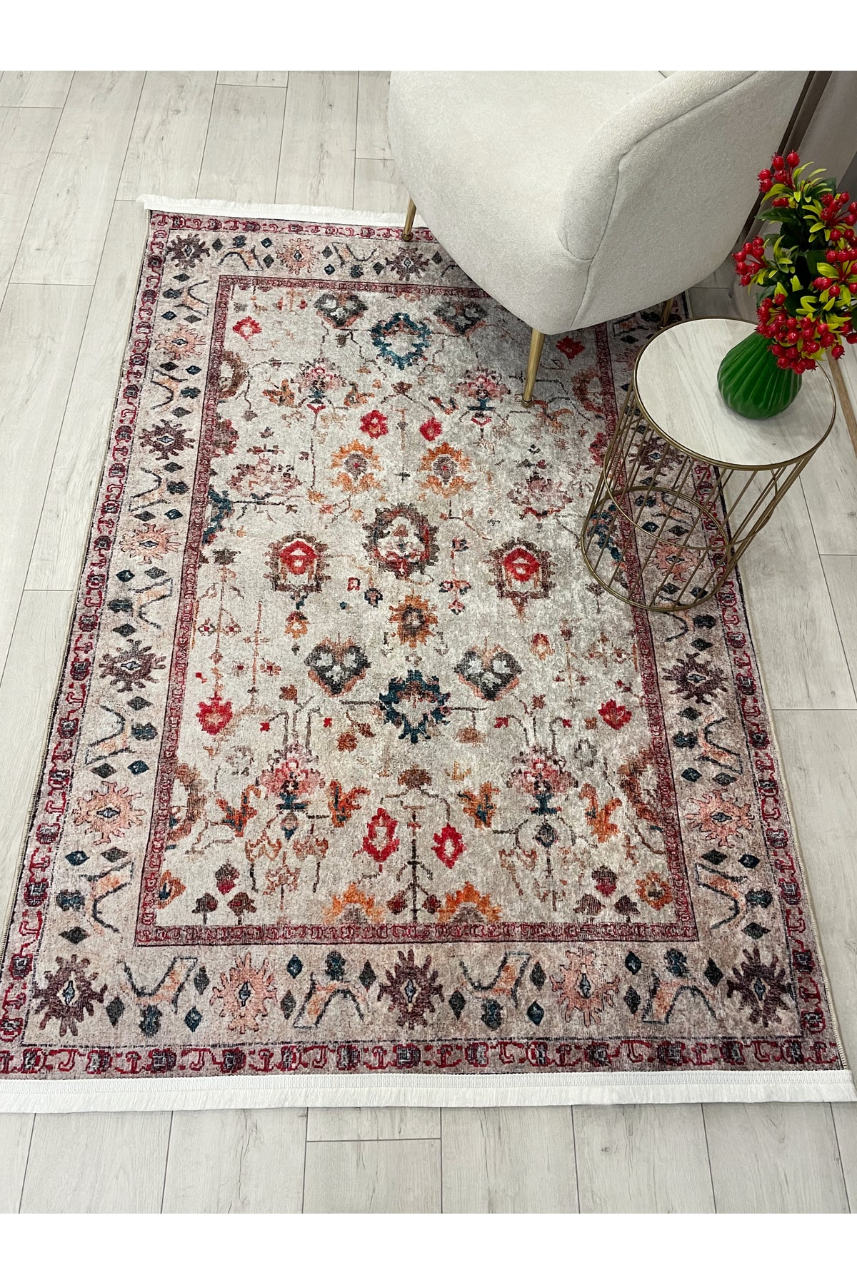 Bej RenkVintage Eskitme Görünümlü Lateks Taban Halı