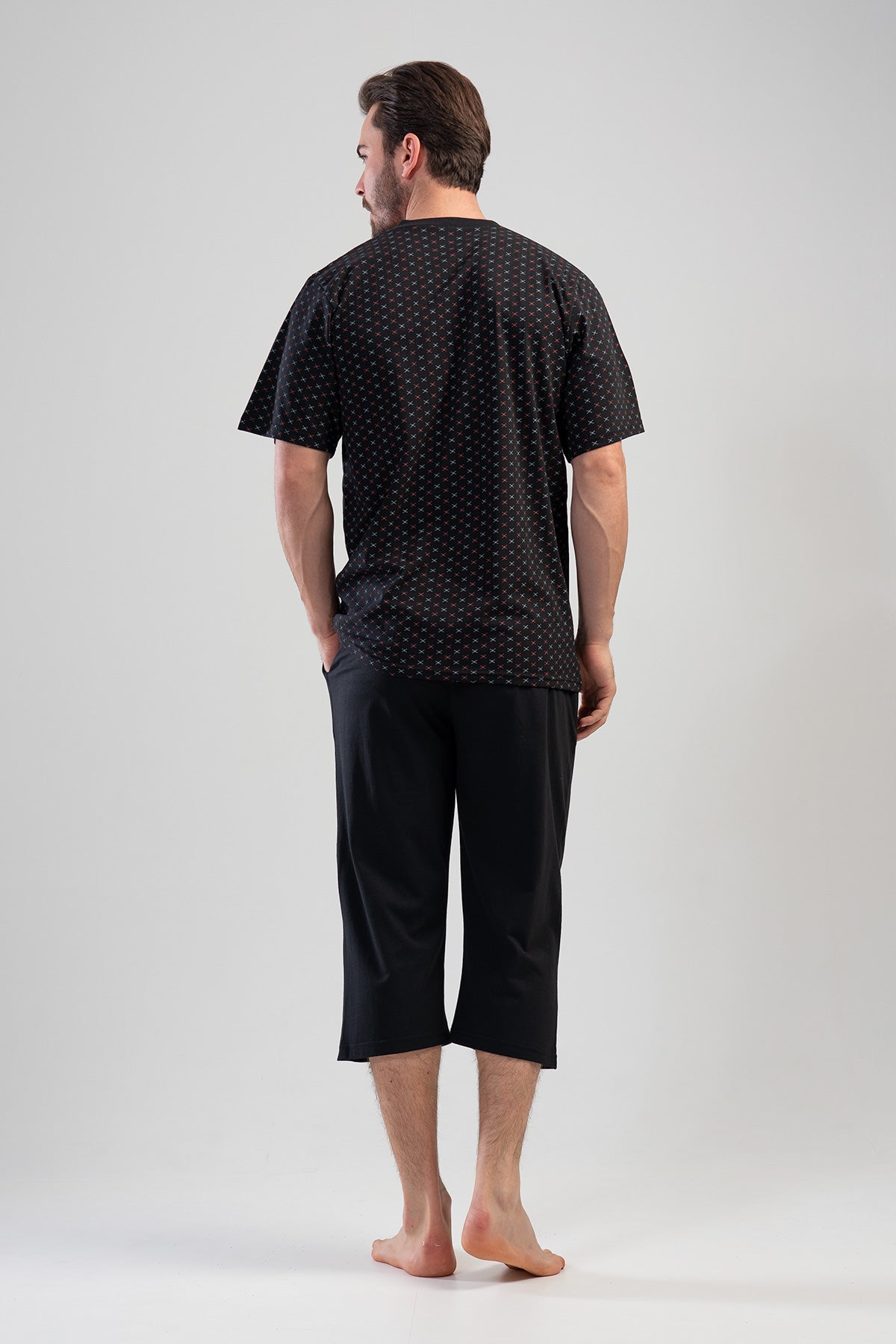 Man Desa Buttoned Capri Set