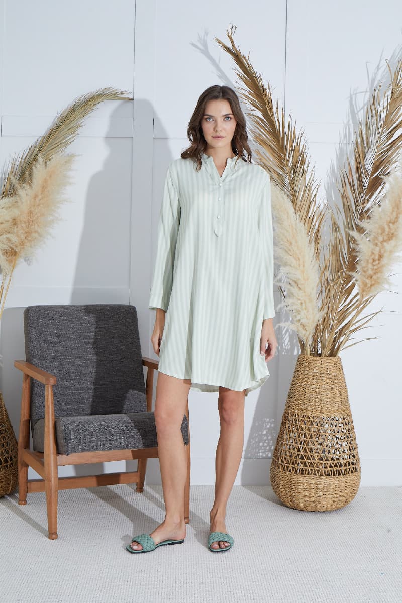 15929 BAYAN HAKİM YAKA ELBİSE