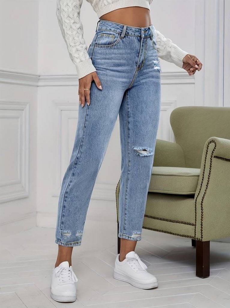 Kadın Açık Mavi Yırtık Mom Fit Kot Pantolon , 34854