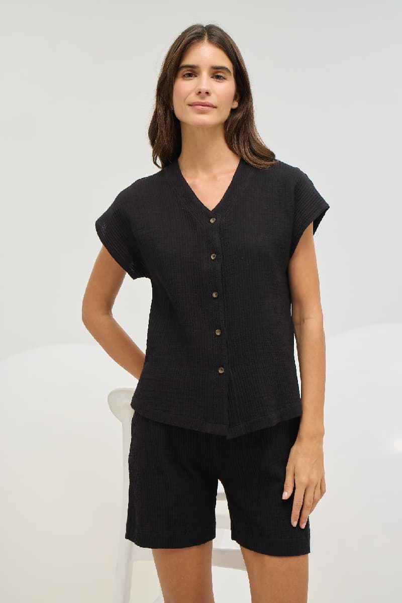 16827 KADIN DÜĞMELİ ŞORT TAKIM