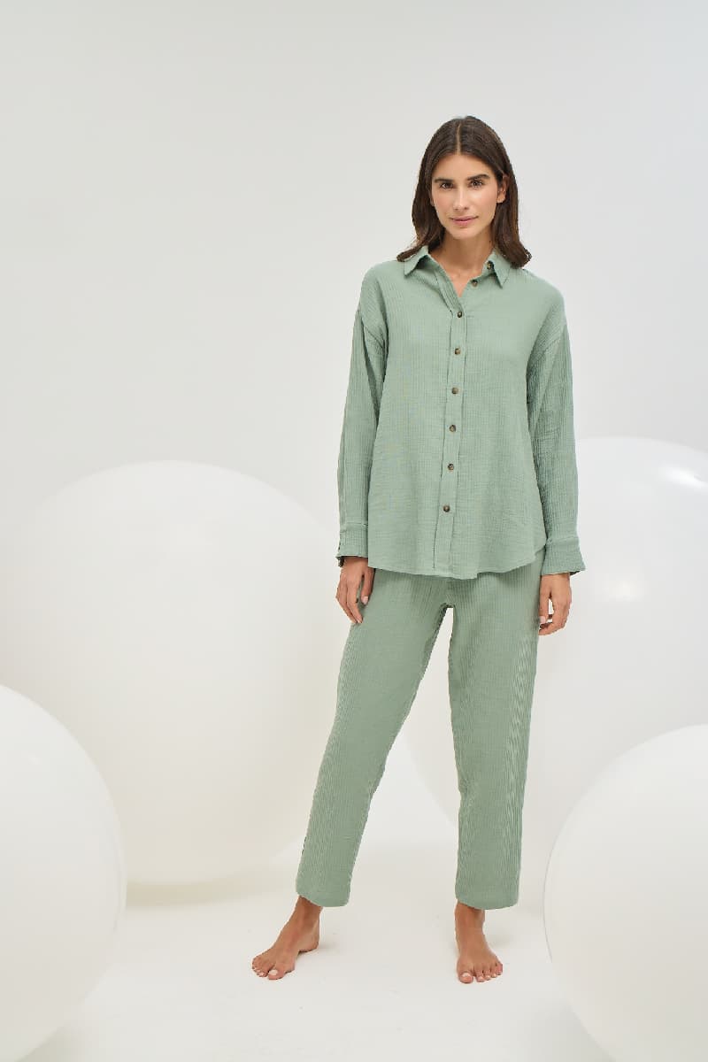 16823 Kadın Düğmeli Pijama Takım