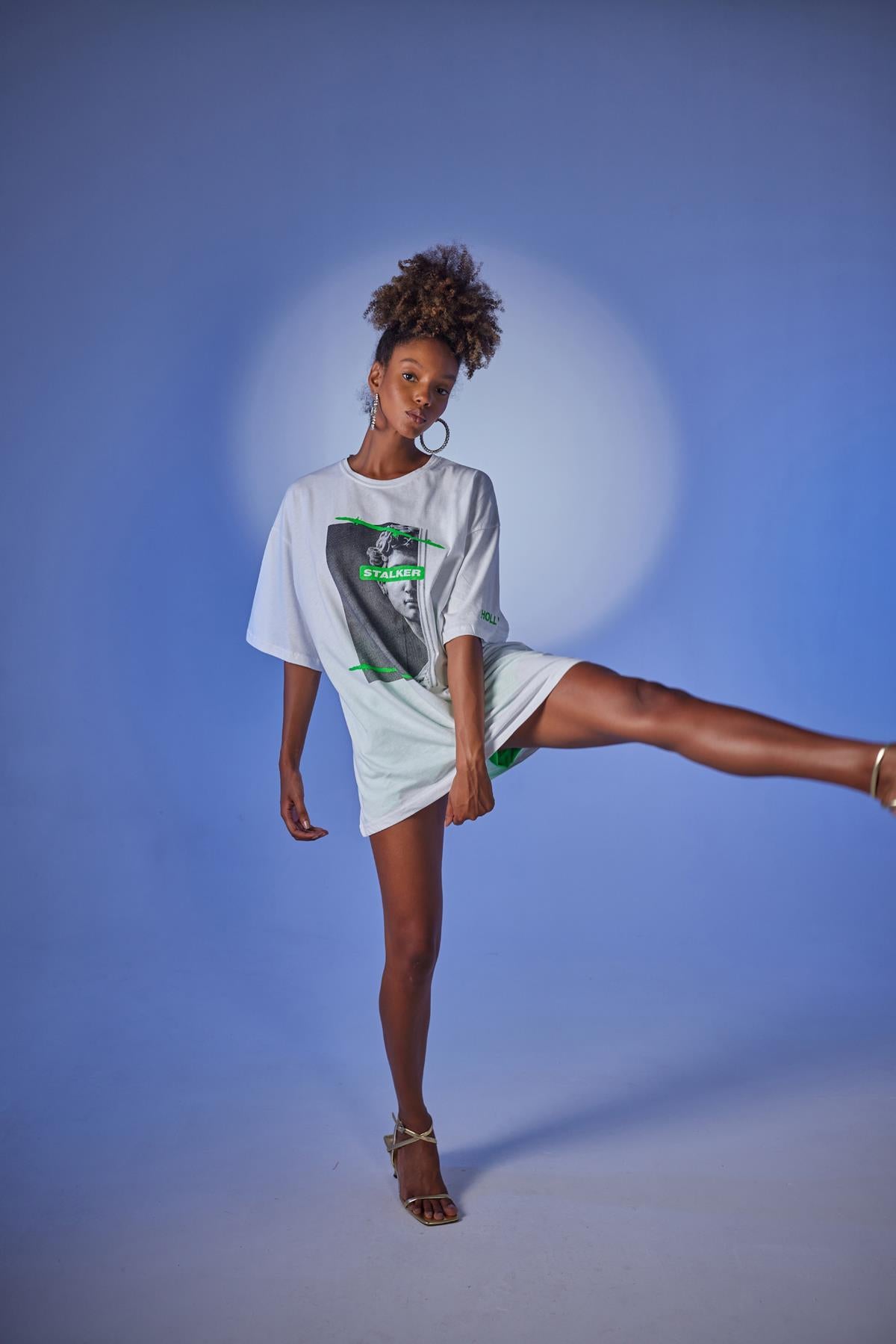 Oversize Baskılı Stalker T-Shirt Beyaz