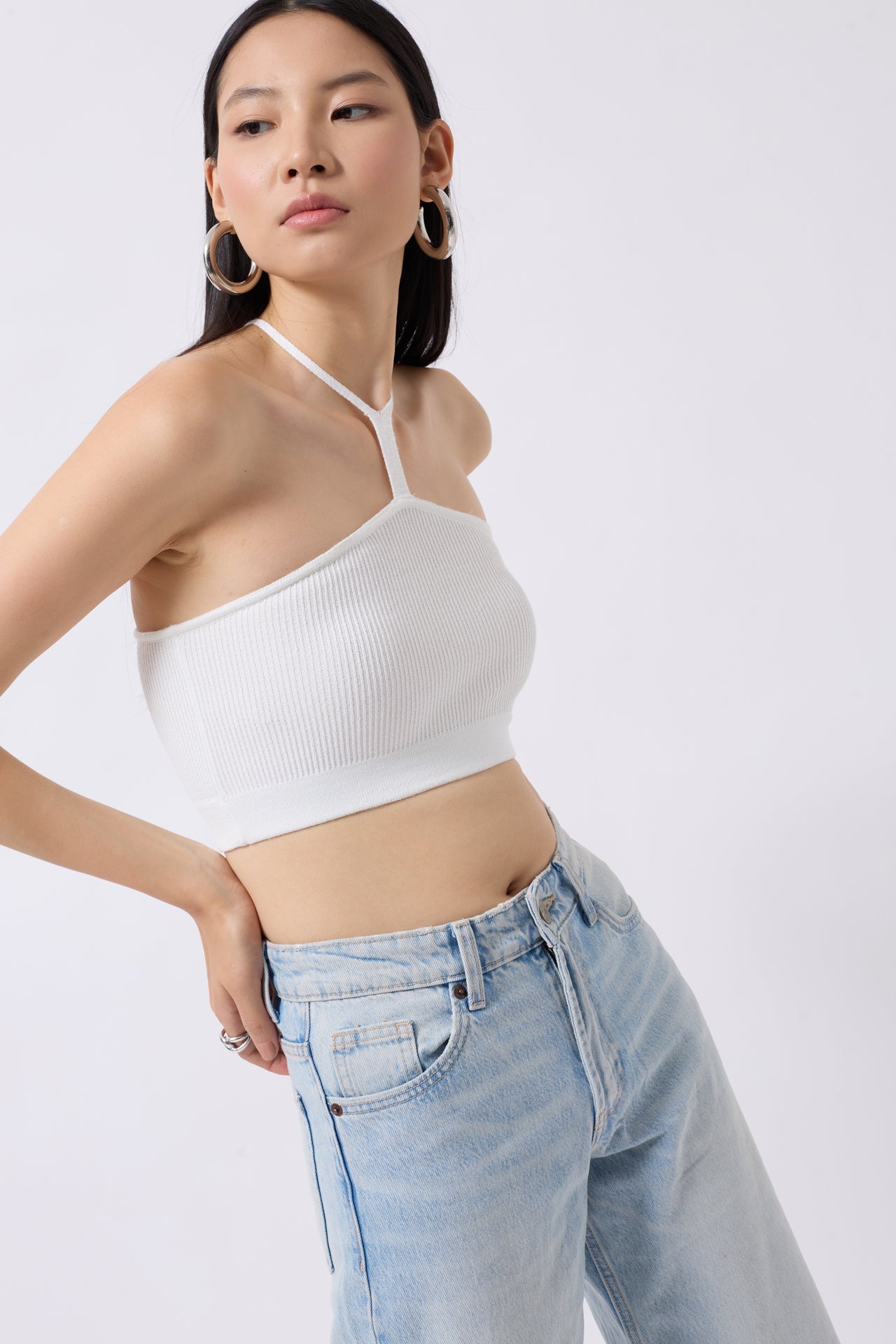 Pencere Detay Fitilli Ekru Crop