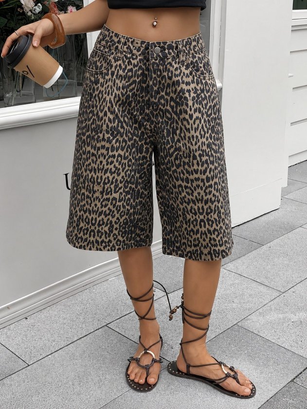 Women's High Waist Leopard Print Detailed Short Denim Shorts