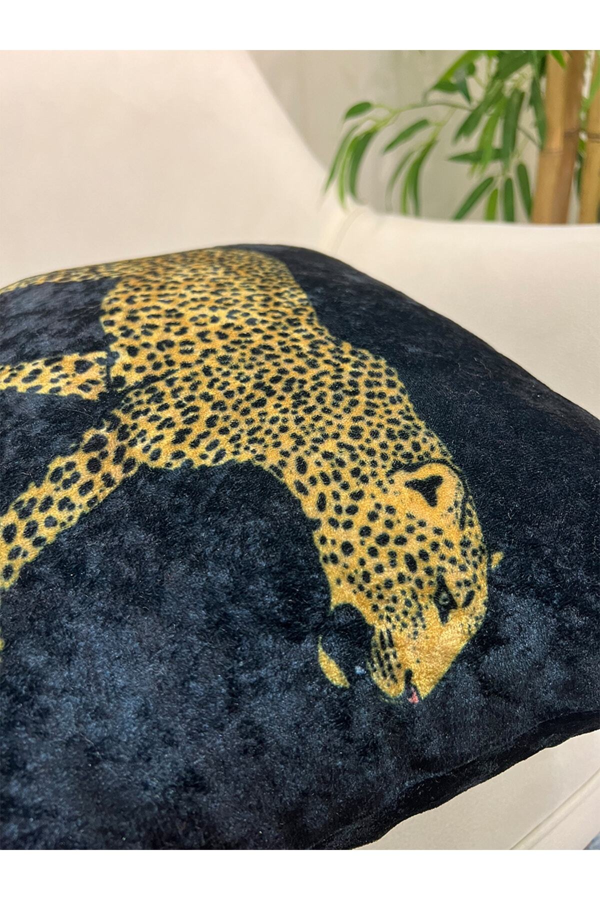 %100 Kadife Leopar Desenli Kırlent Yastık Kılıfı