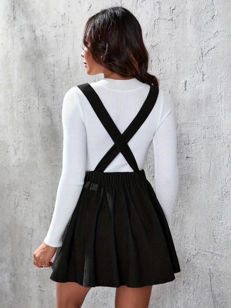 Women's Sleeveless Cross-Back Detail Short Flared Velvet Mini Dress