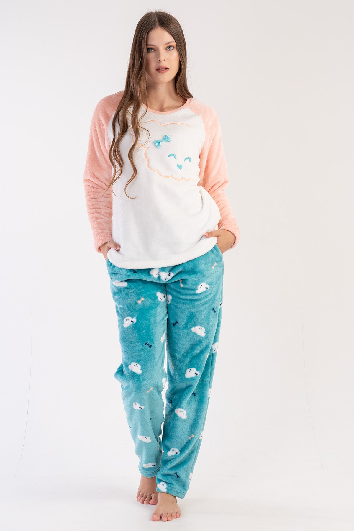 KADIN SOFT O YAKA REGLAN UZUN KOL ETEGI OVAL CEPLI PIJAMA TAKIM