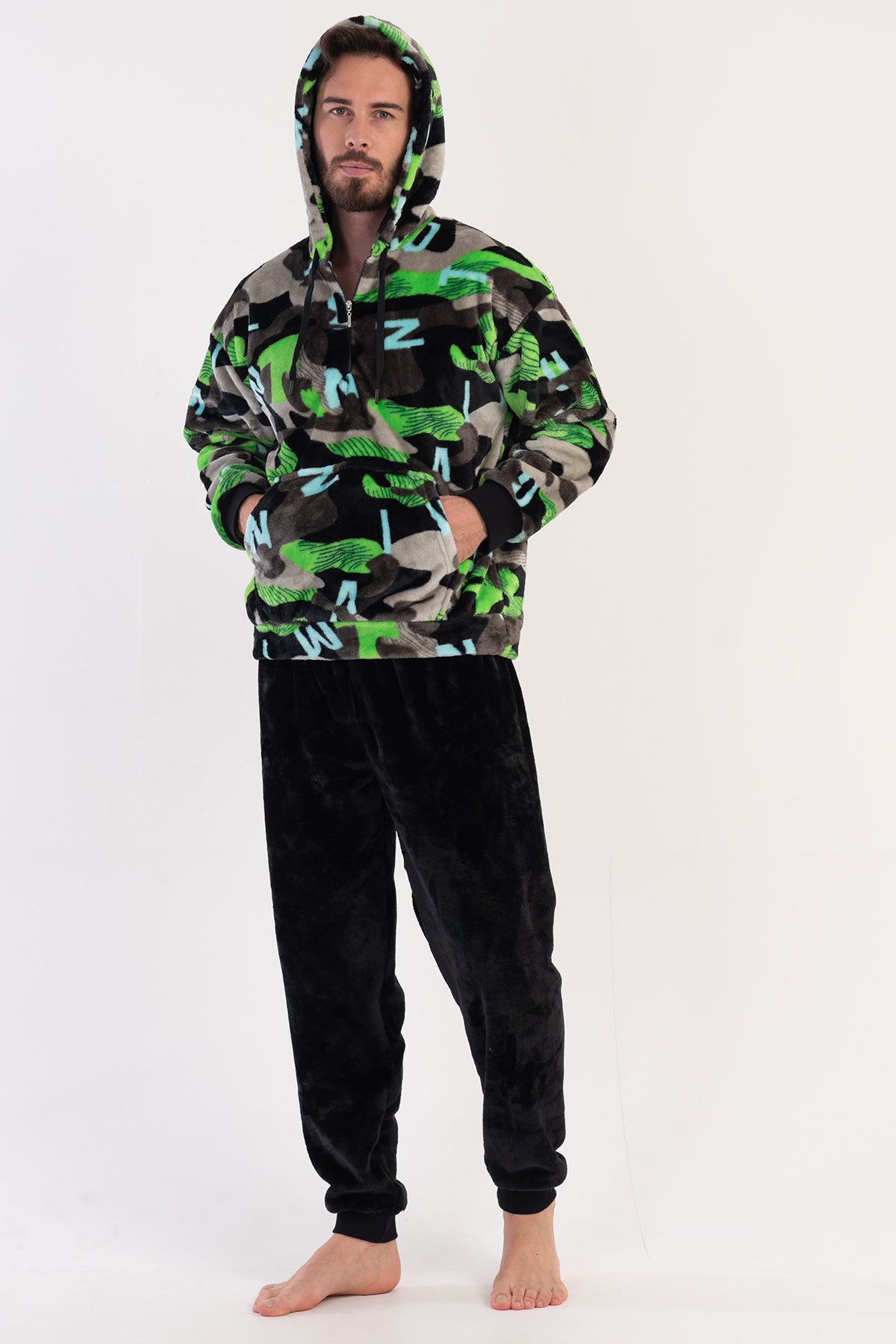 ERKEK SOFT KAPSONLU DUSUK OMUZLU YARIM FERMUARLI UZUN KOL KANGURU CEPLI MANSETLI PIJAMA TAKIM