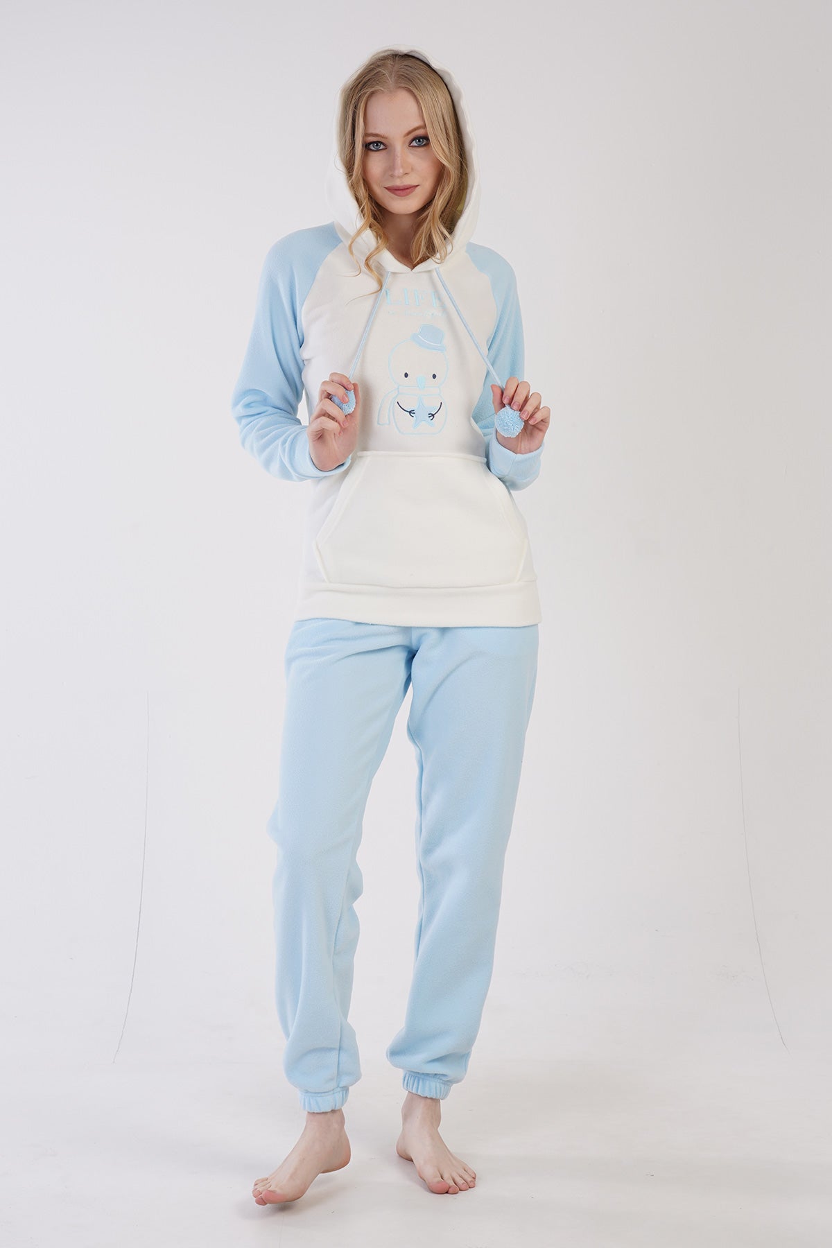 KADIN POLAR KAPSONLU REGLAN UZUN KOL KANGURU CEPLI PACASI BUZGULU MANSETLI CEPLI PIJAMA TAKIM