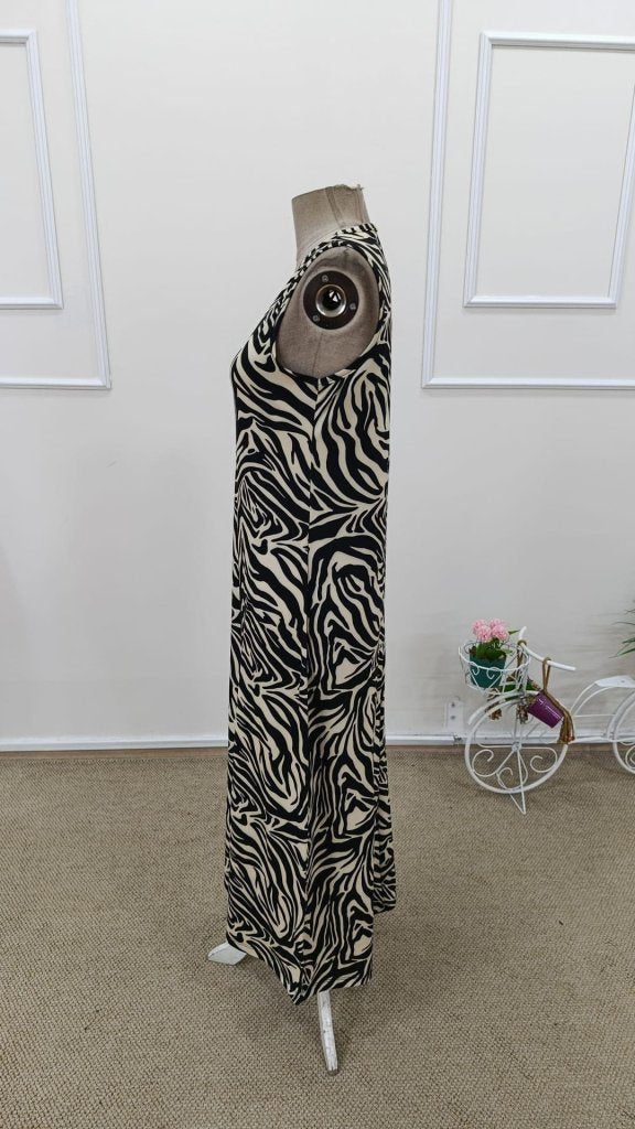 Kadın Askılı Yuvarlak Yakalı Zebra Desenli Uzun Süprem Elbise , 35624