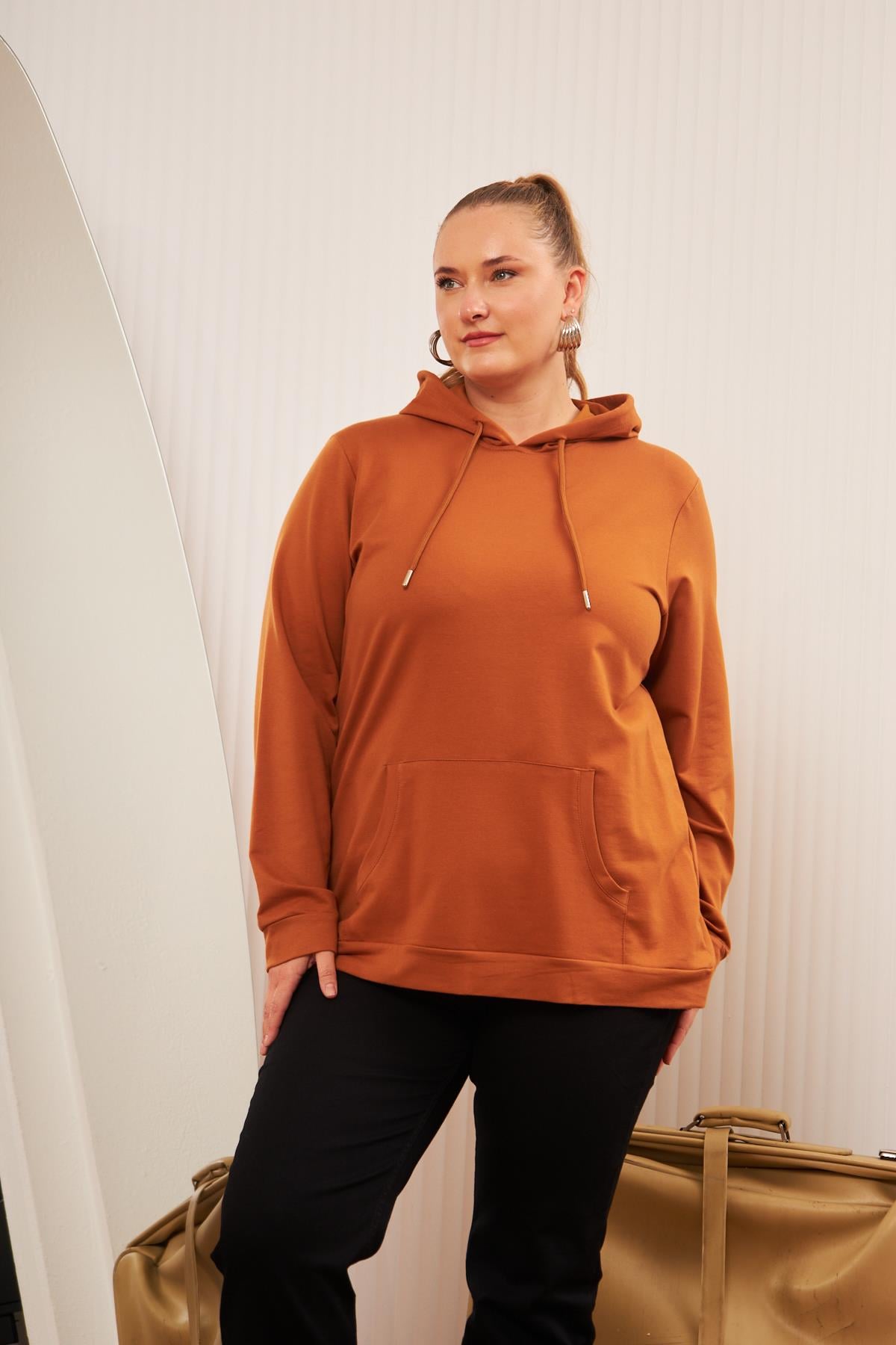 Kapşonlu Büyük Beden Camel Sweatshirt
