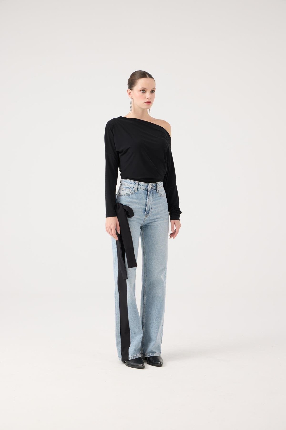 Yüksek Bel Kurdele Detaylı Wide Leg Kyla Jean Pantolon Siyah