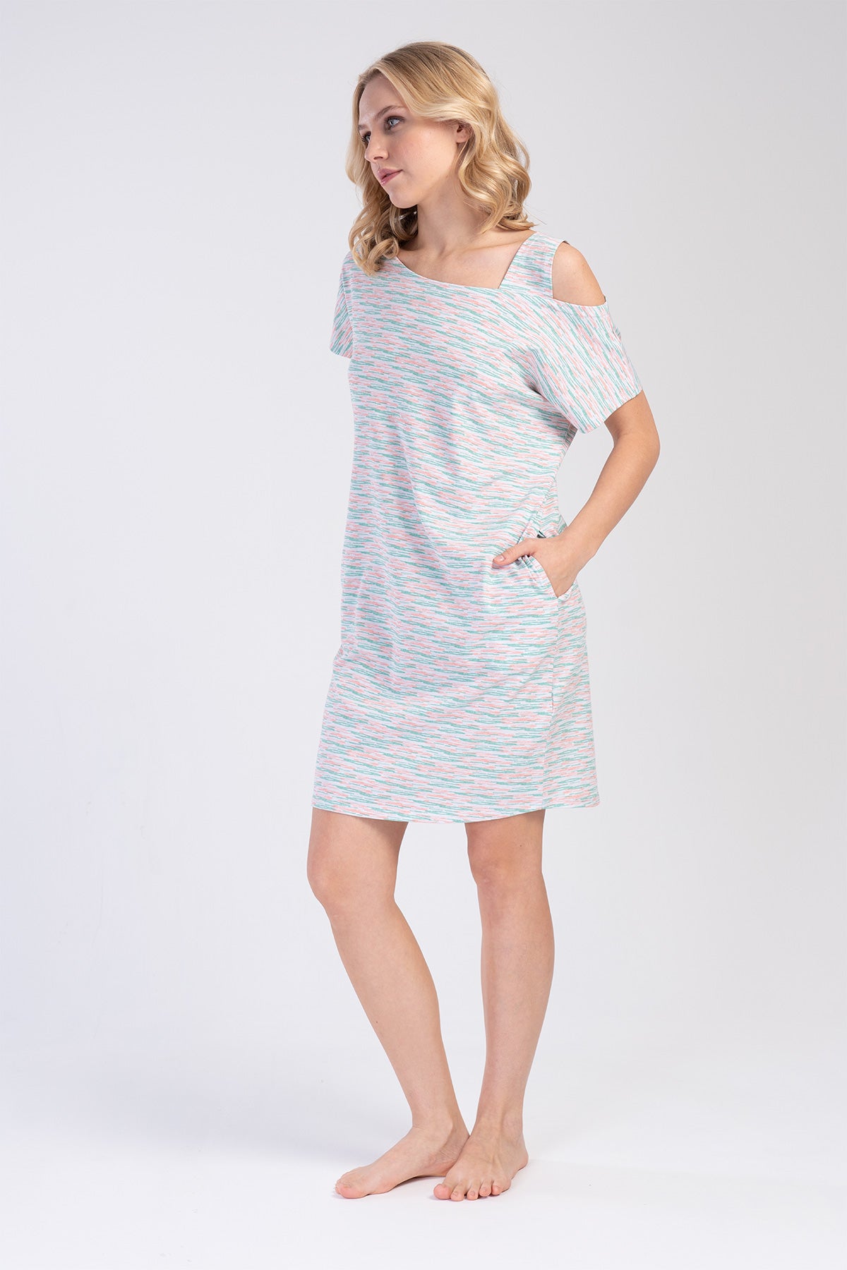 Woman Lycra Supreme Pocket Detail Pyjama Set