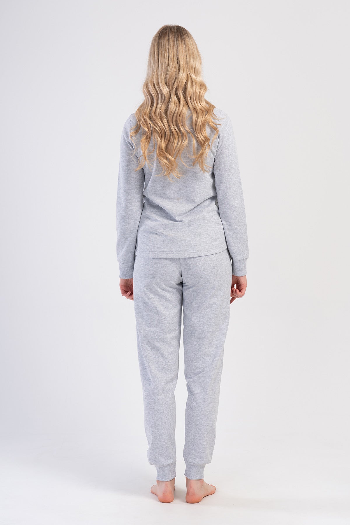 Woman Two Yarn Winta Pyjama Set